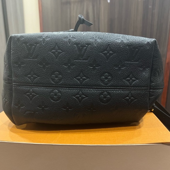 Louis Vuitton Backpack Montsouris - Picture 8 of 13